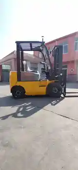 Погрузчик Forklift-7