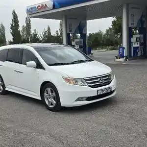 Honda Odyssey, 2011