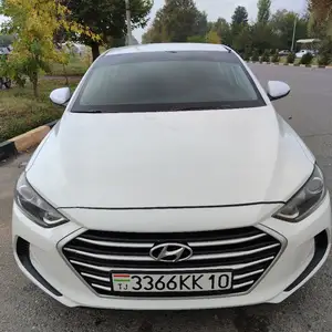 Hyundai Elantra, 2017