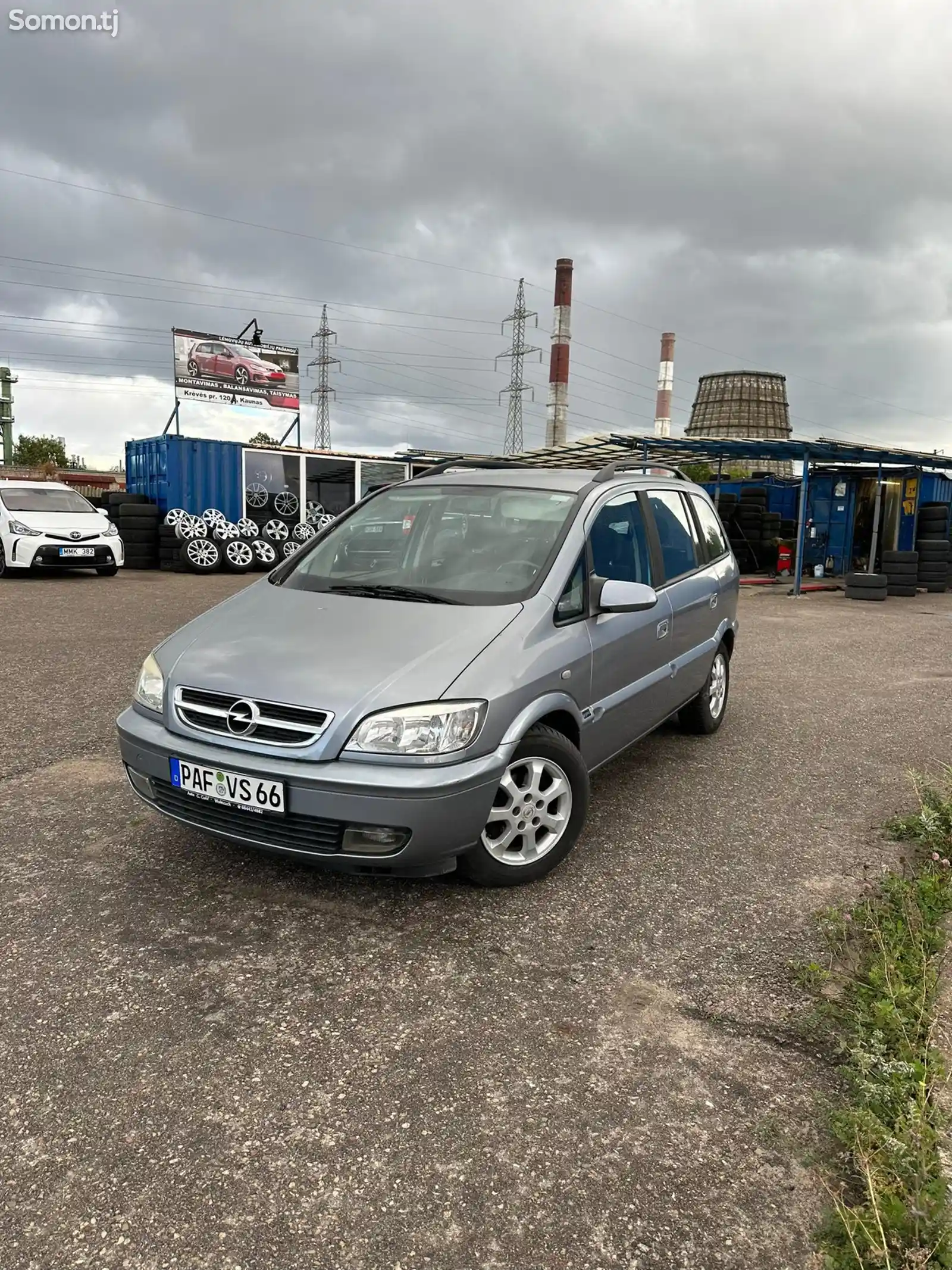 Opel Zafira, 2004-5