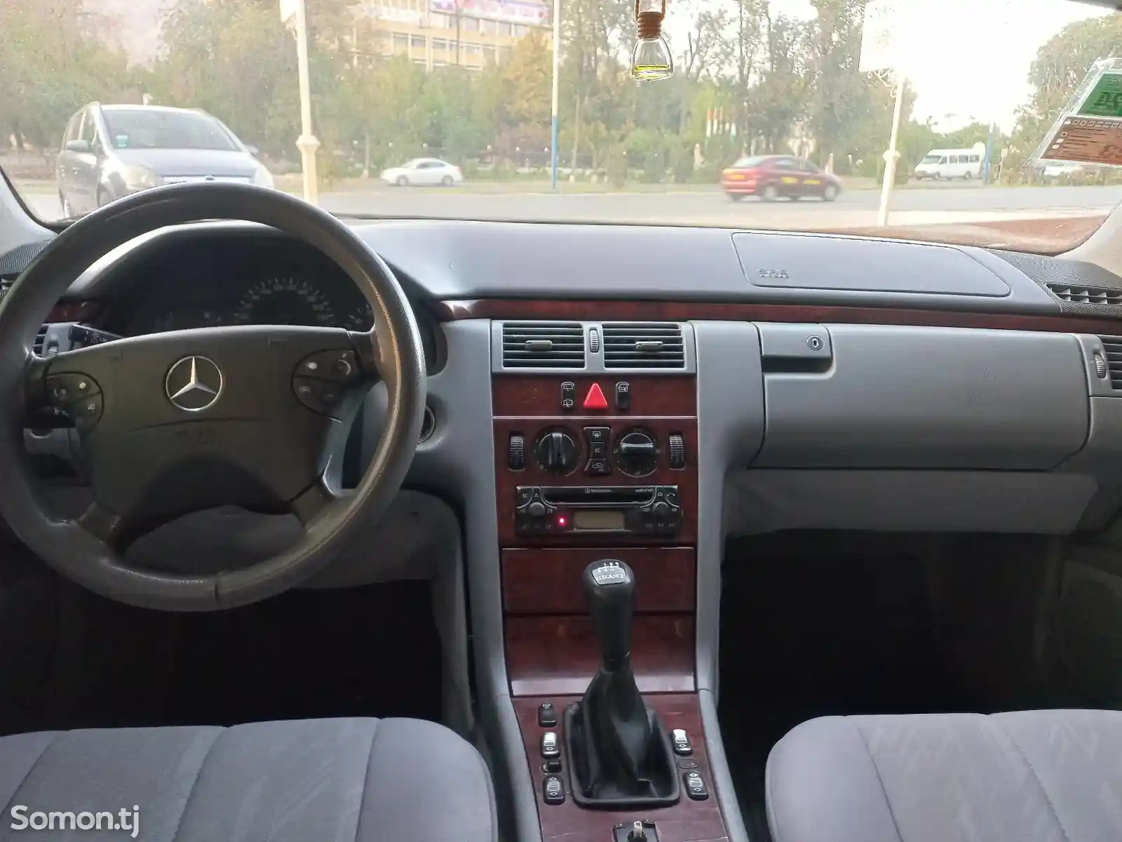 Mercedes-Benz E class, 2000-7