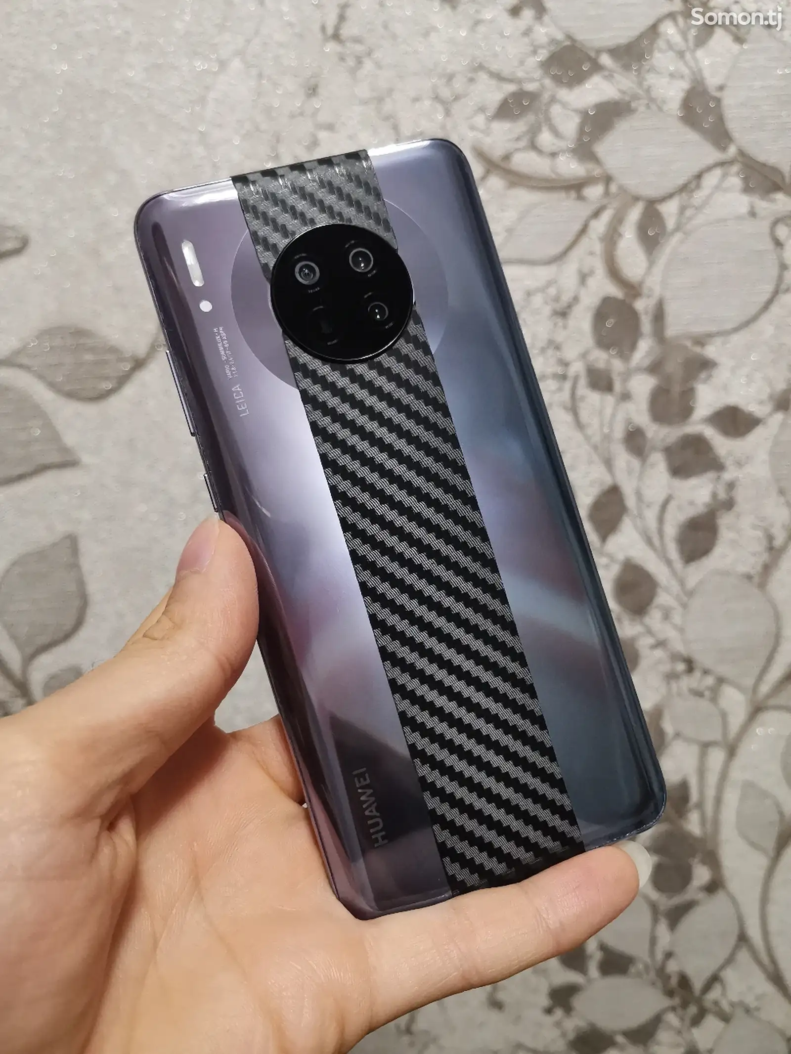 Huawei Mate 30-1