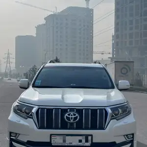 Toyota Land Cruiser Prado, 2023