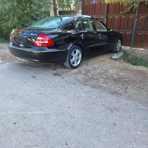 Mercedes-Benz E class, 2005