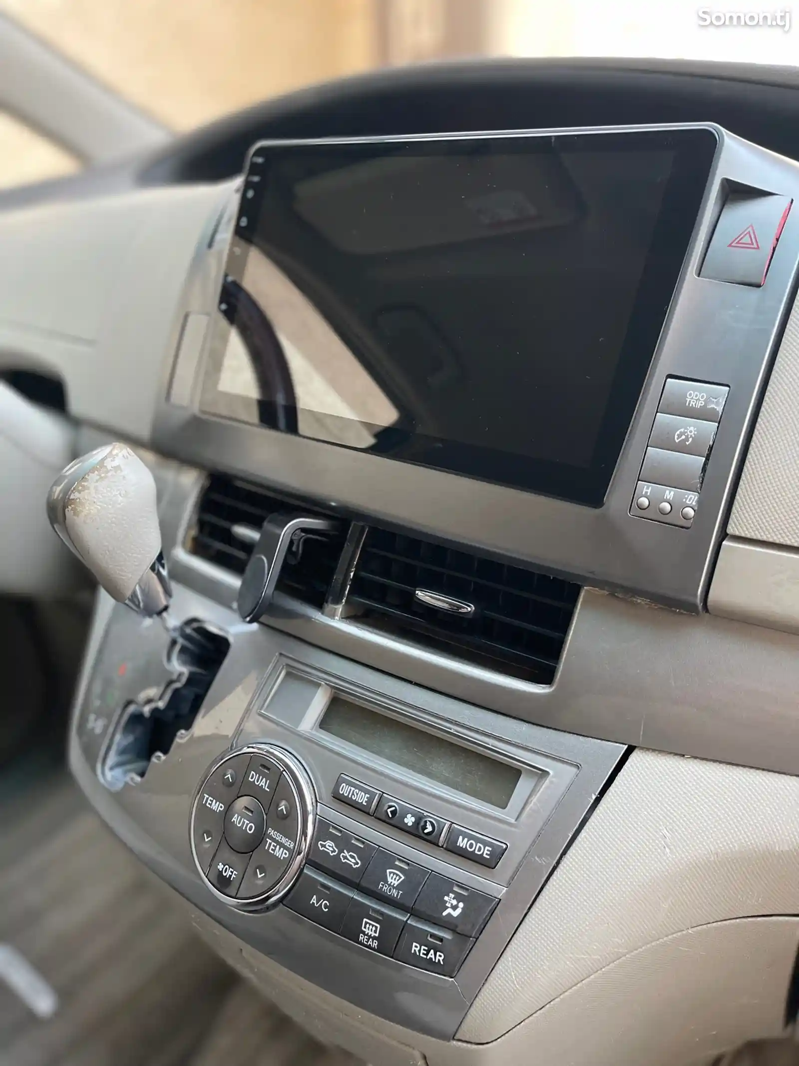 Toyota Estima, 2008-13