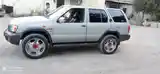 Nissan Pathfinder, 1999-4