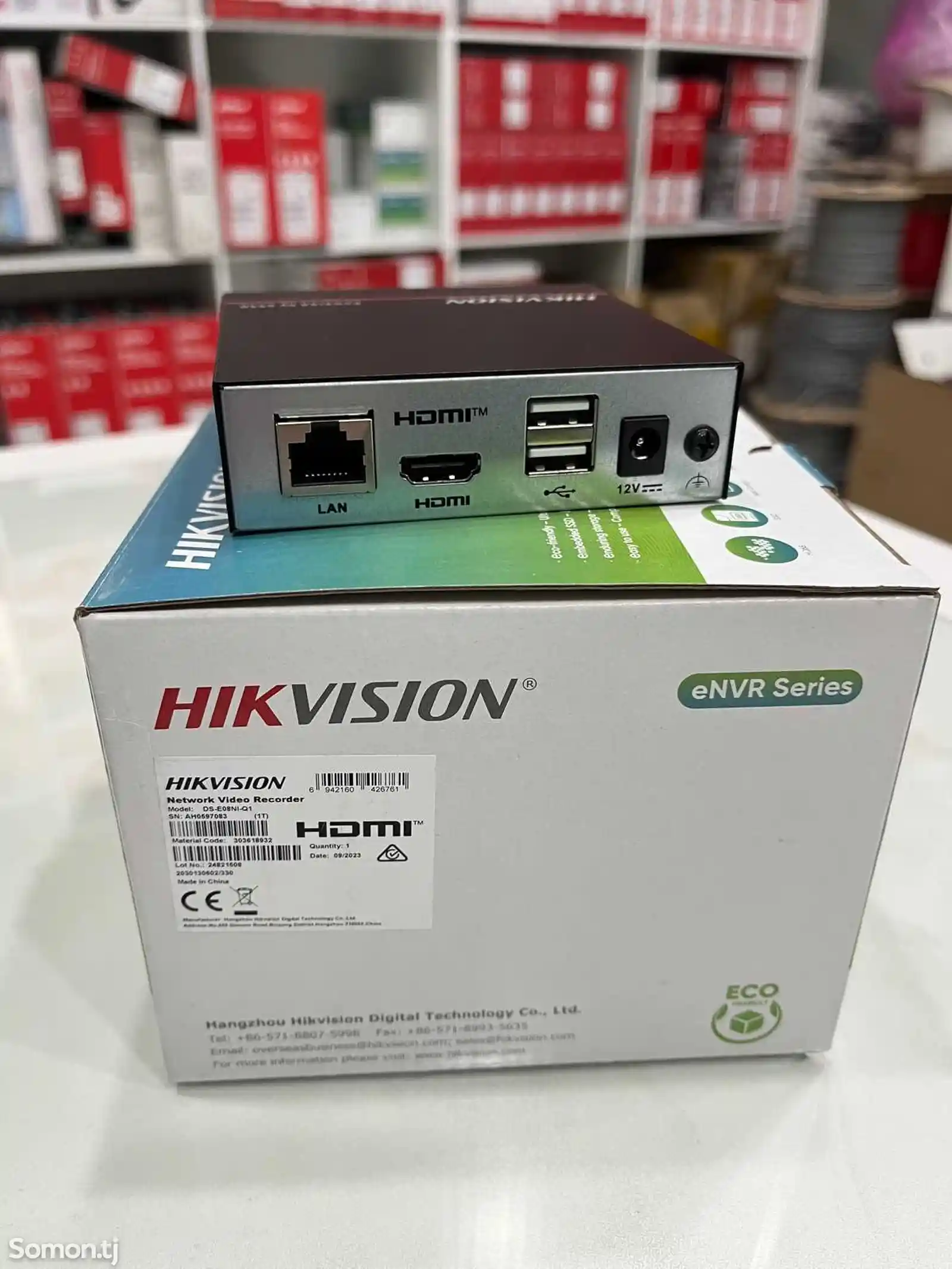 IP мини Видеорегистратор Hikvision DS-E08NI-Q1 SSD 1TB-1