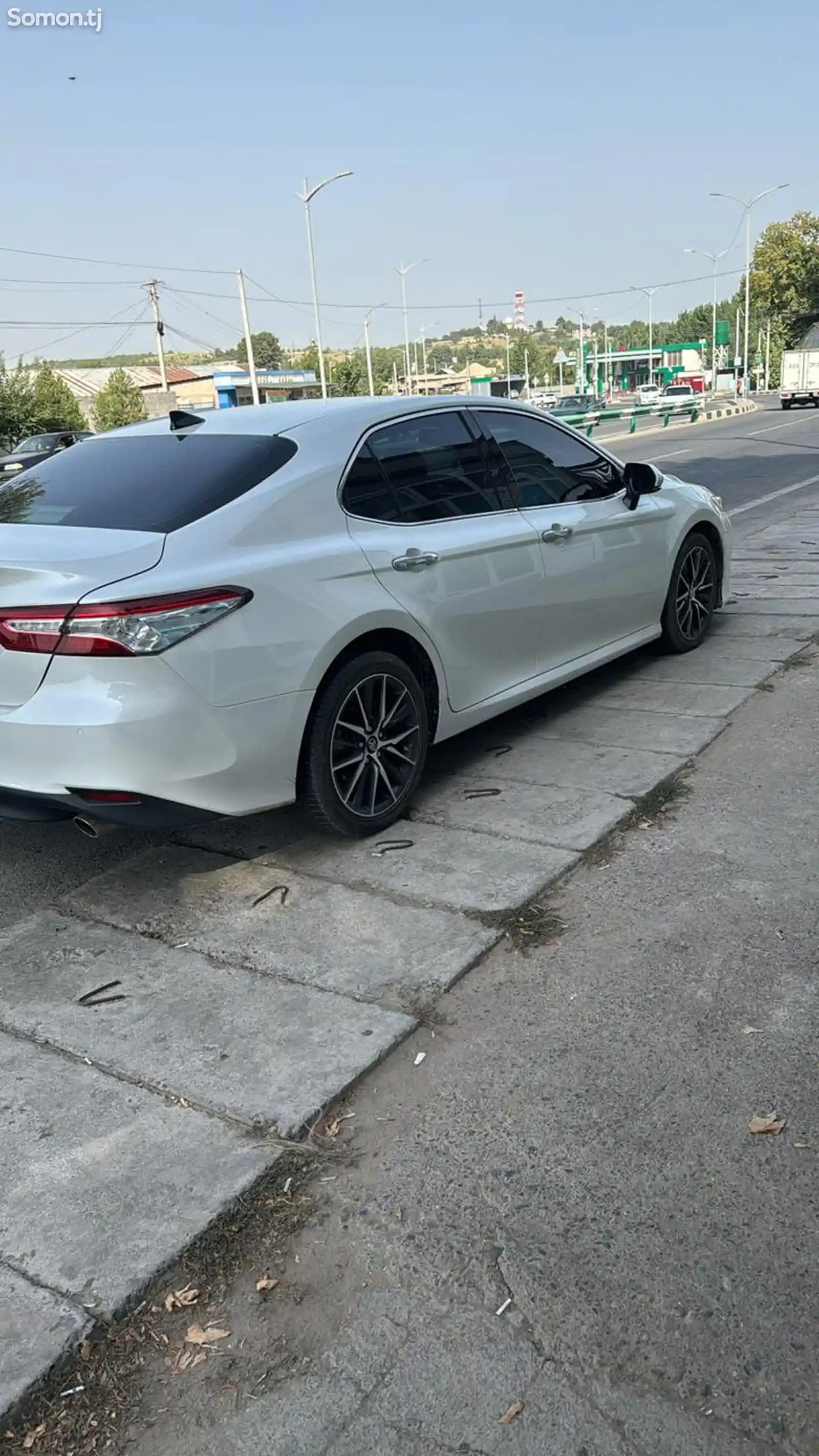 Toyota Camry, 2019-10