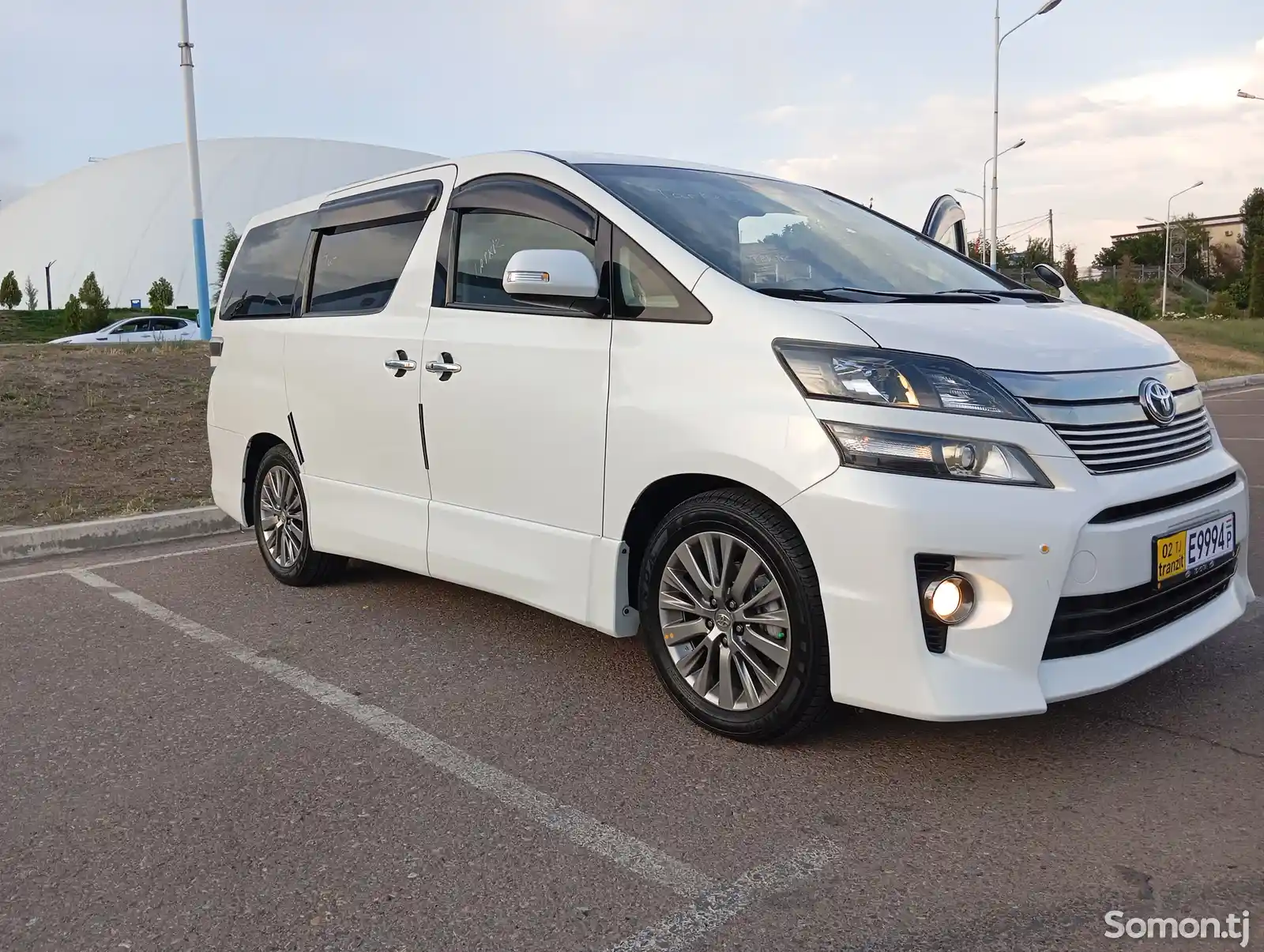 Toyota Vellfire, 2015-6