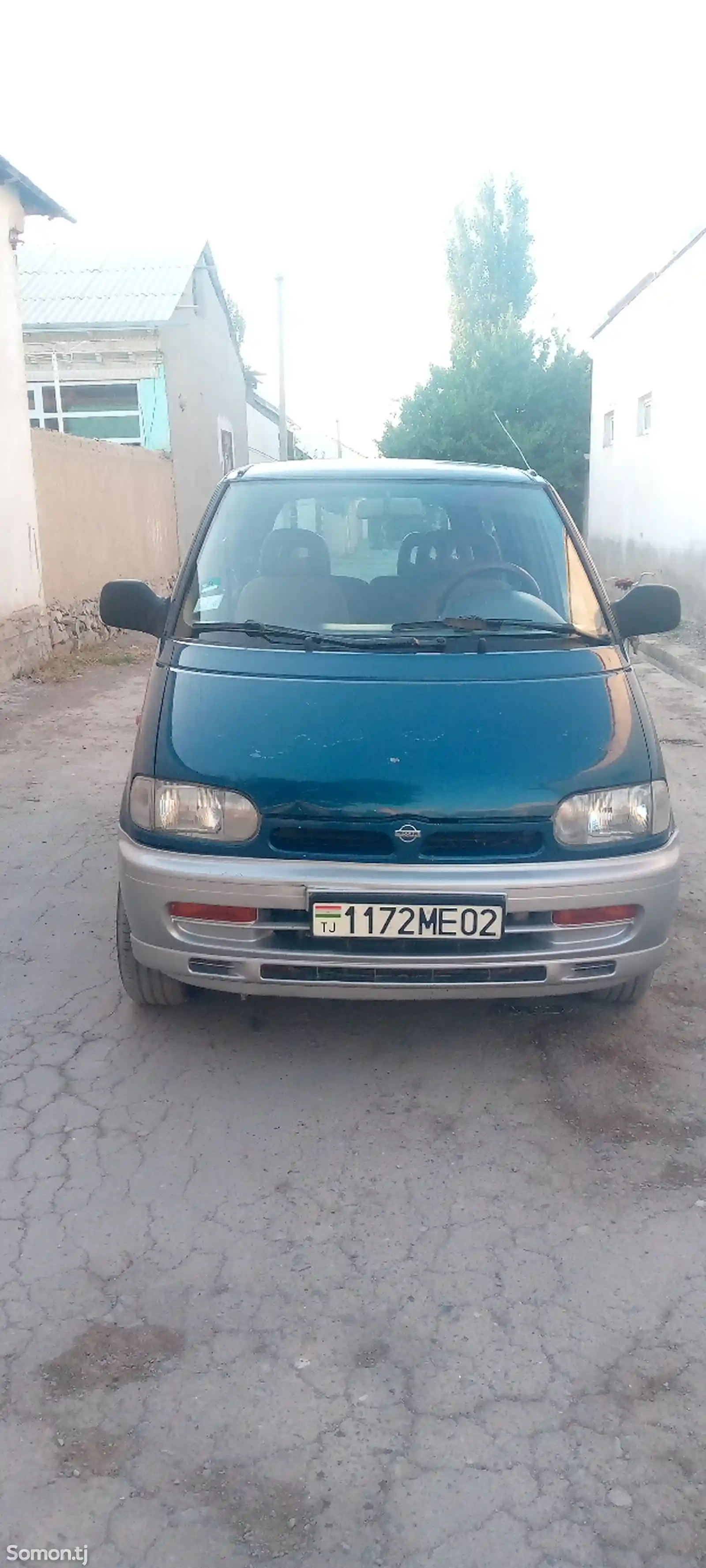 Nissan Serena, 1995-1