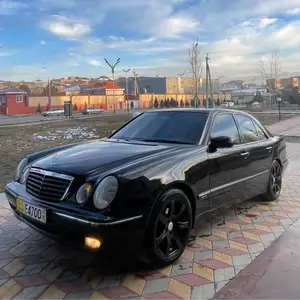 Mercedes-Benz E class, 2000