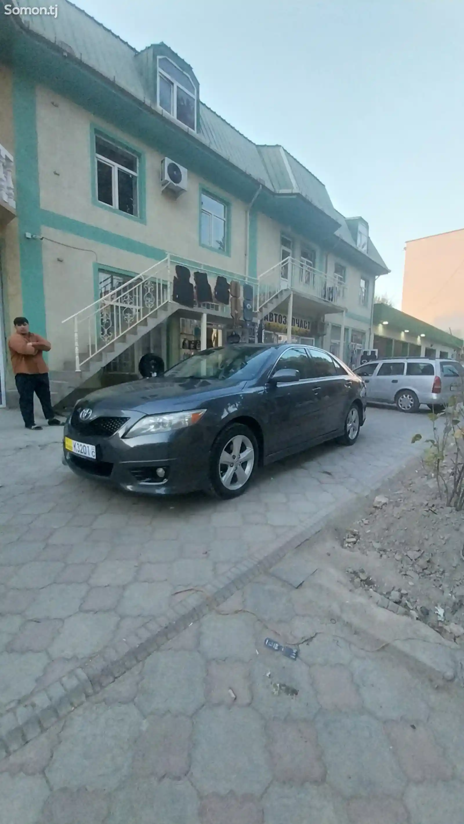 Toyota Camry, 2010-3