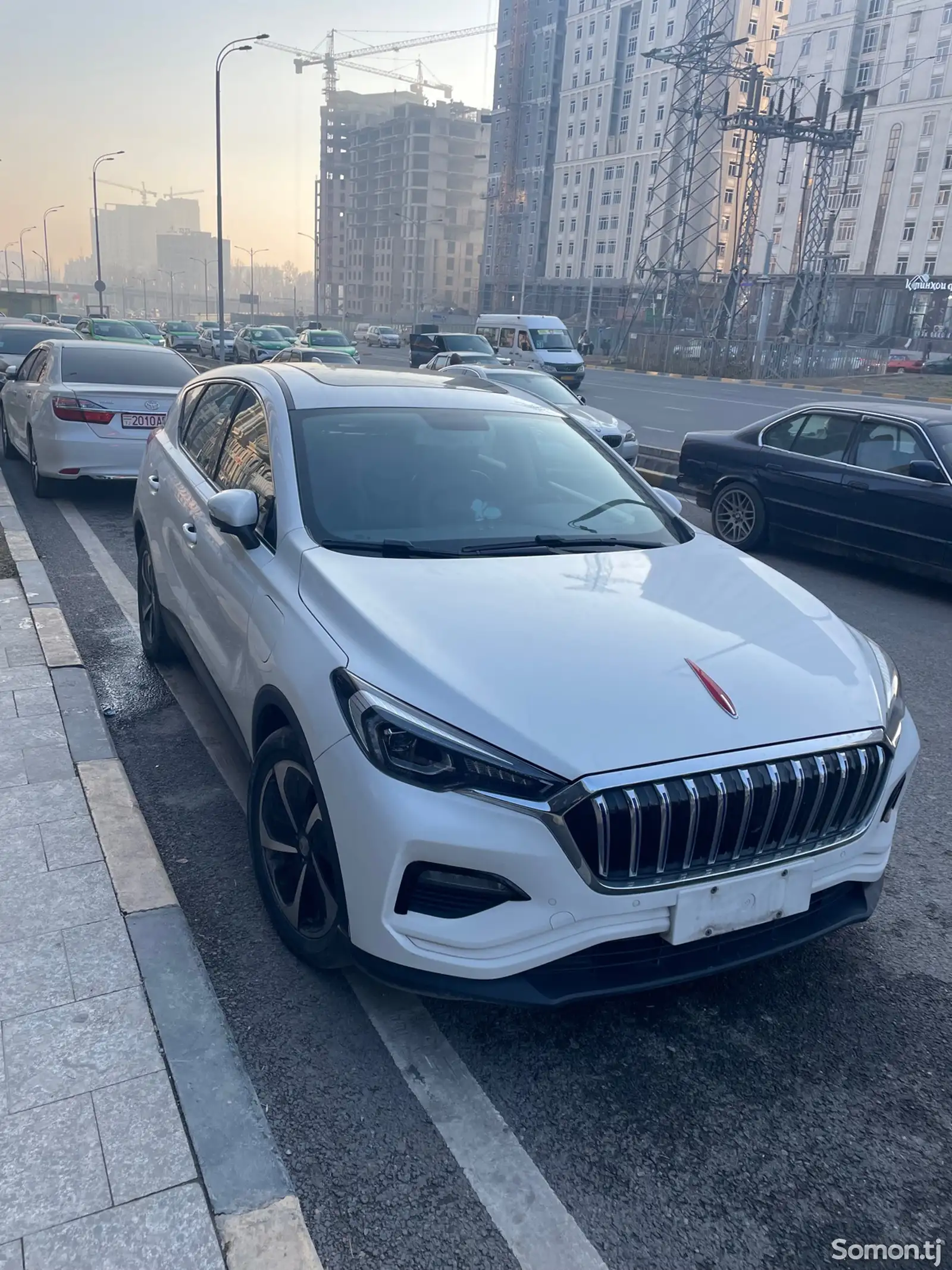 Hongqi E-HS3, 2019-1