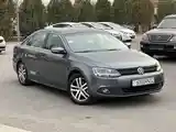 Volkswagen Jetta, 2011-2