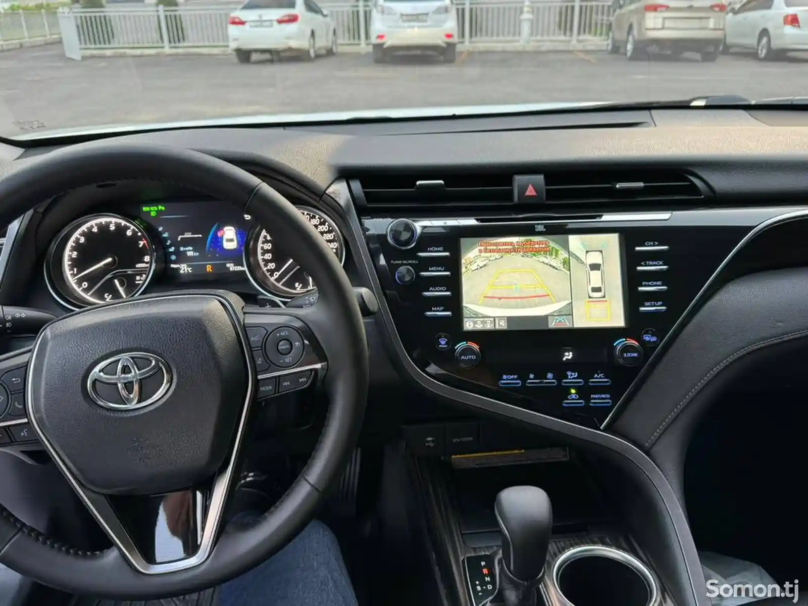 Toyota Camry, 2019-10