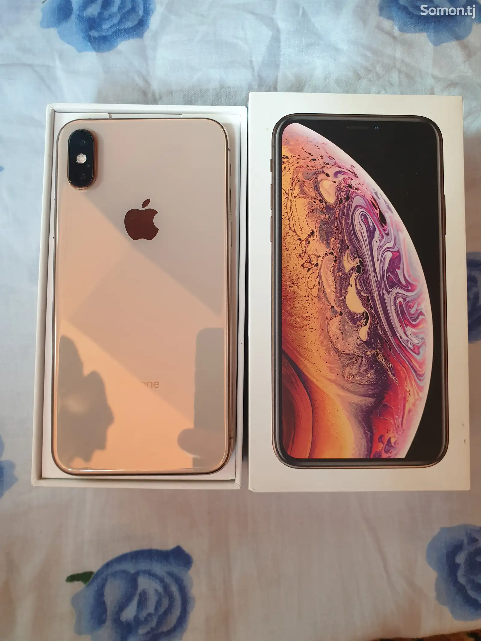 Apple iPhone Xs, 64 gb, Gold-1