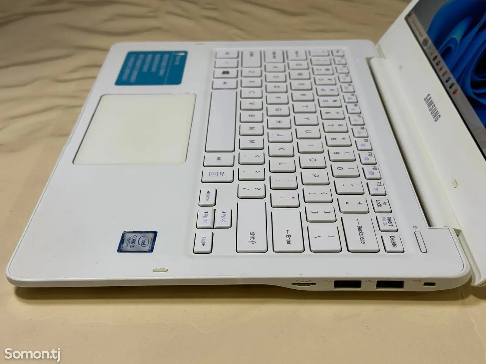 Ноутбук Ultrabook Samsung-1