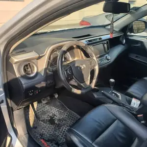 Toyota RAV 4, 2014