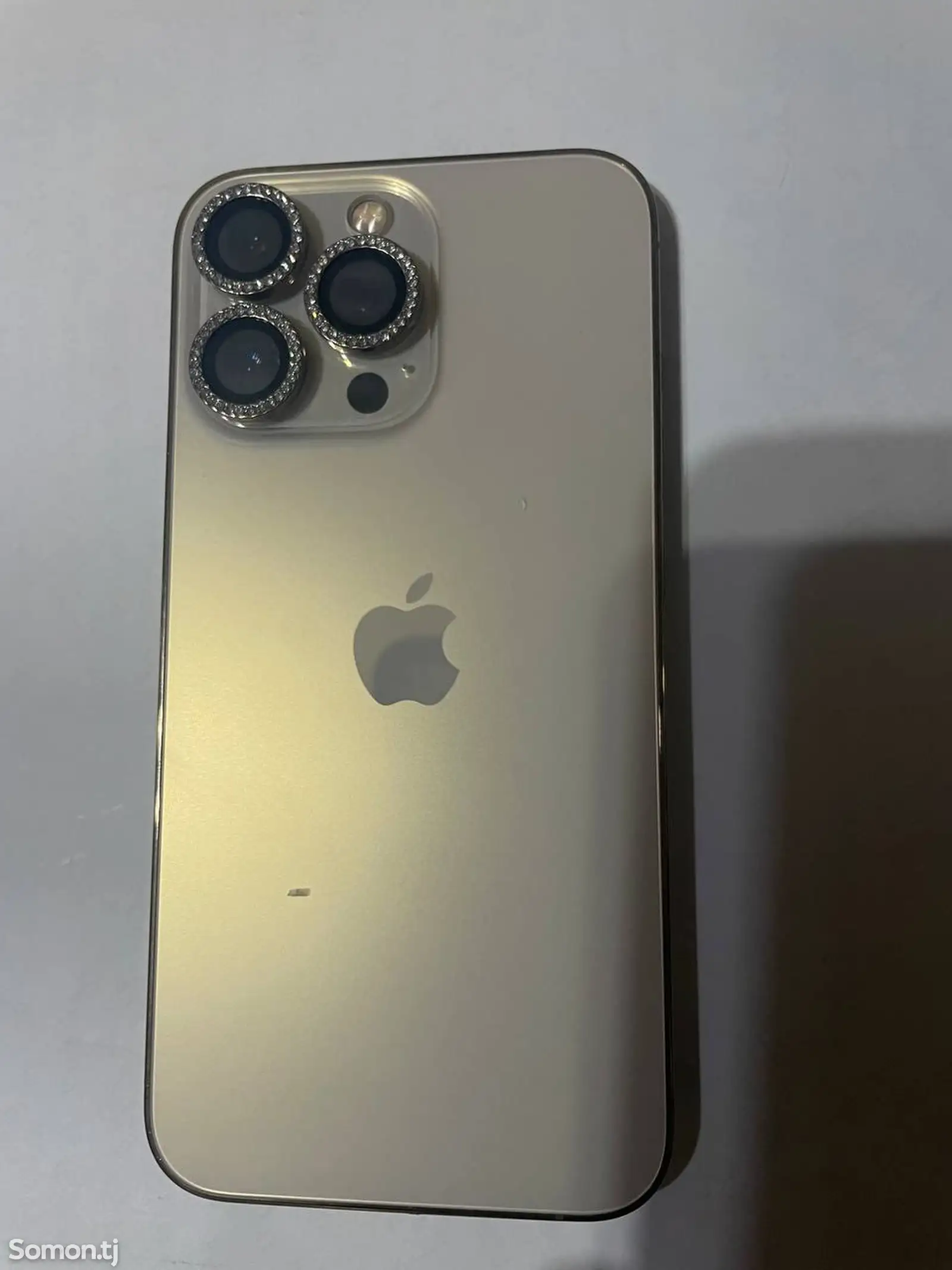 Apple iPhone 13 Pro-1