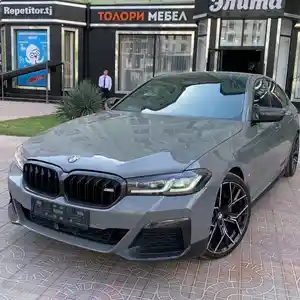 BMW 5 series, 2022