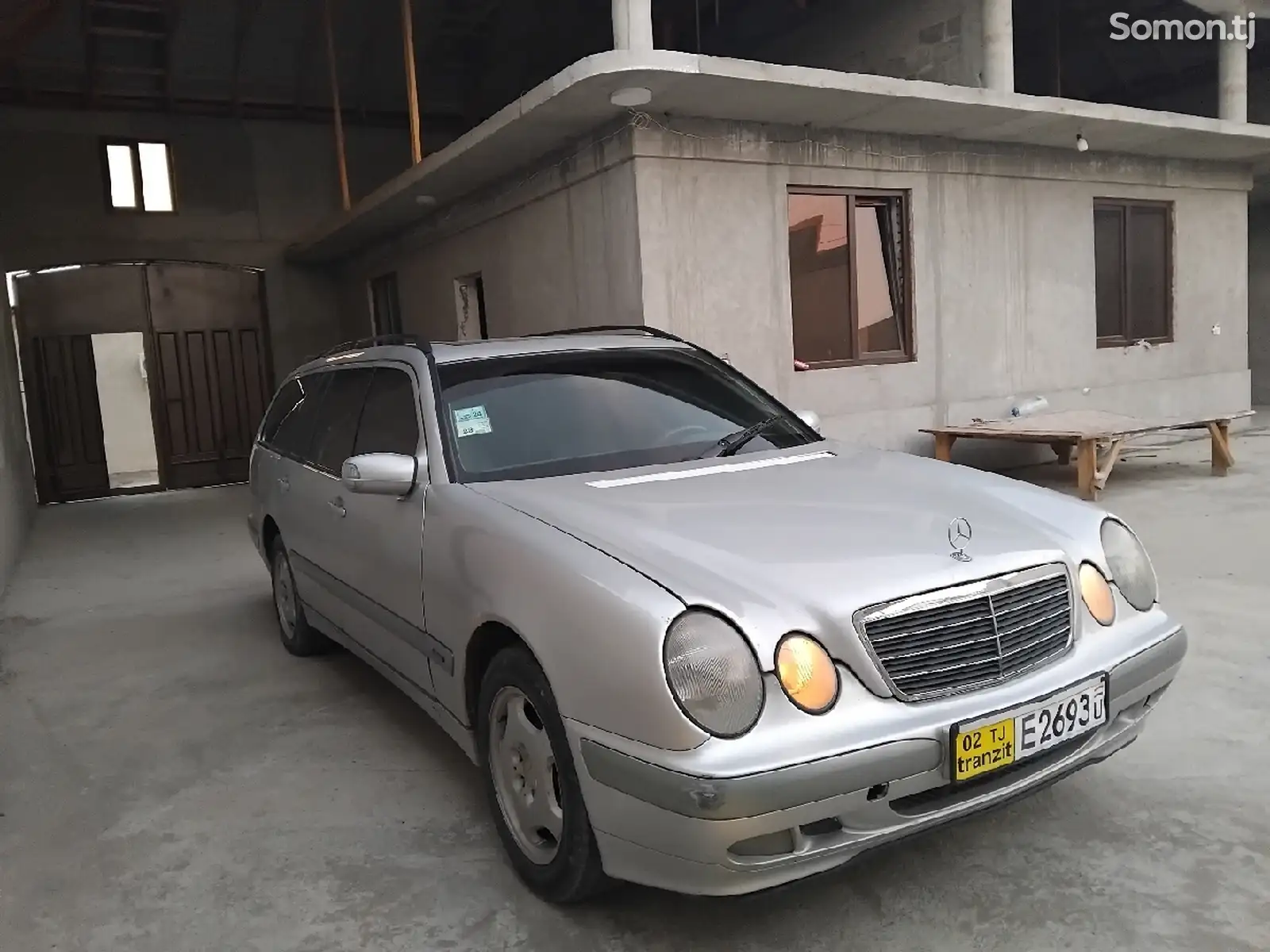 Mercedes-Benz E class, 2000-1