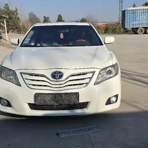 Toyota Camry, 2011