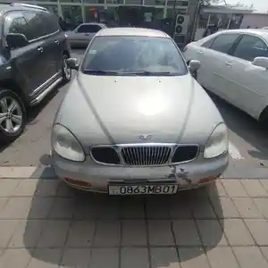 Daewoo Leganza, 1998