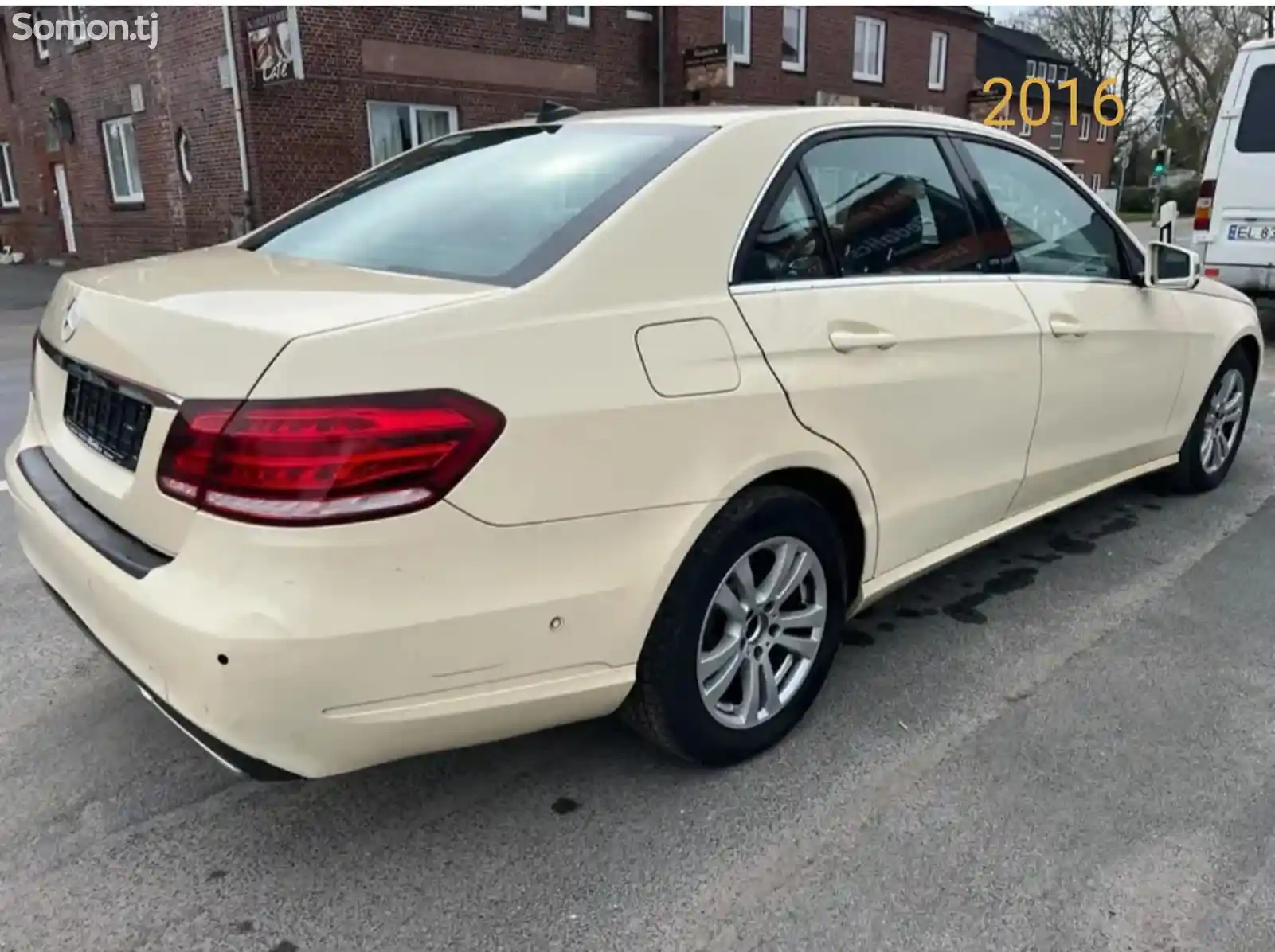 Mercedes-Benz E class, 2015-11