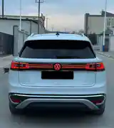 Volkswagen ID.6, 2023-6