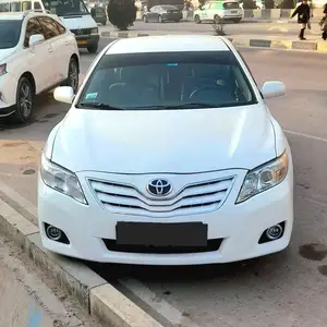 Toyota Camry, 2011