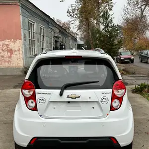 Chevrolet Spark, 2015