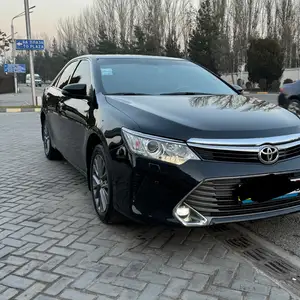 Toyota Camry, 2016