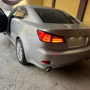 Lexus IS series, 2008