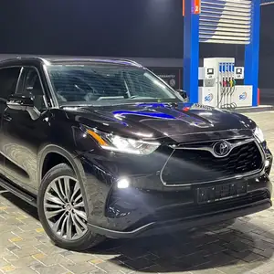 Toyota Highlander, 2022