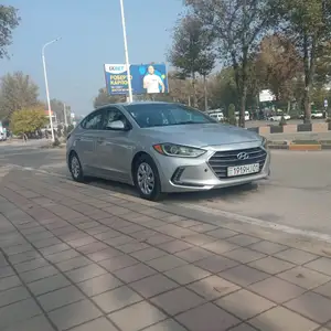 Hyundai Elantra, 2017