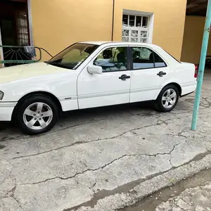 Mercedes-Benz C class, 1995