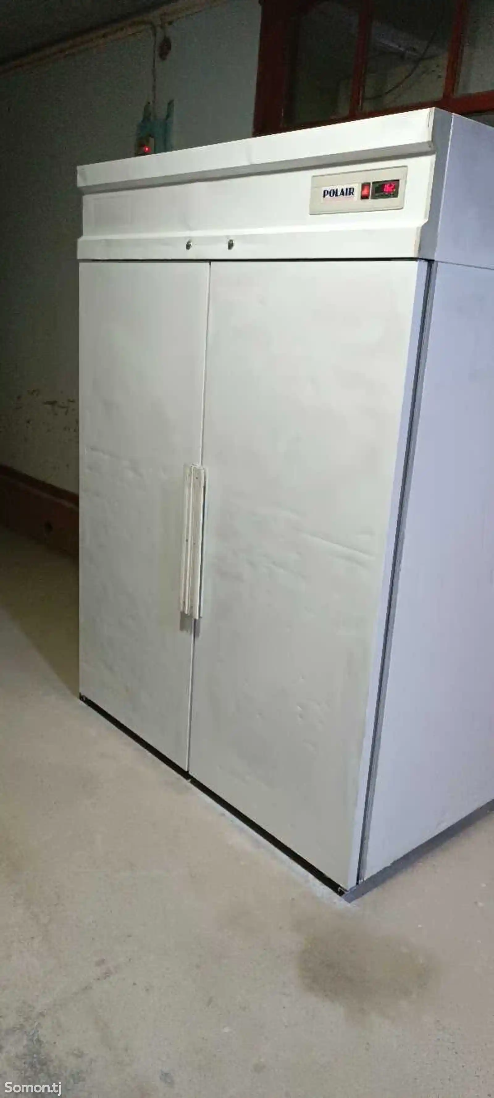 Низкотемпературный холодильный шкаф-2