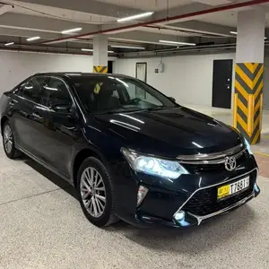 Toyota Camry, 2017