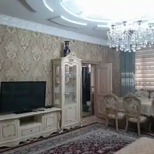 2-комн. квартира, 1 этаж, 98м², Шохмансур