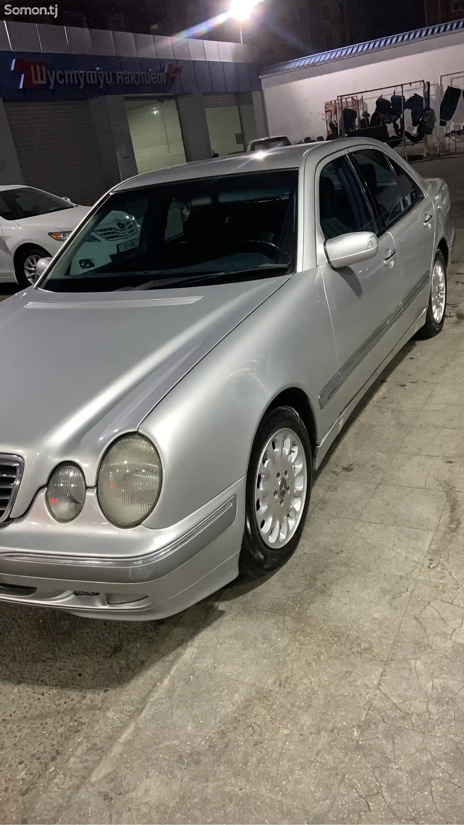 Mercedes-Benz E class, 2000-4