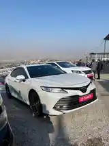 Toyota Camry, 2018-4