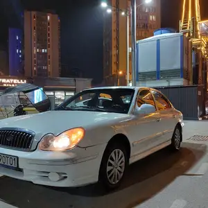 Hyundai Sonata, 2003