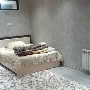 2-комн. квартира, 13 этаж, 70м², Фирдавси