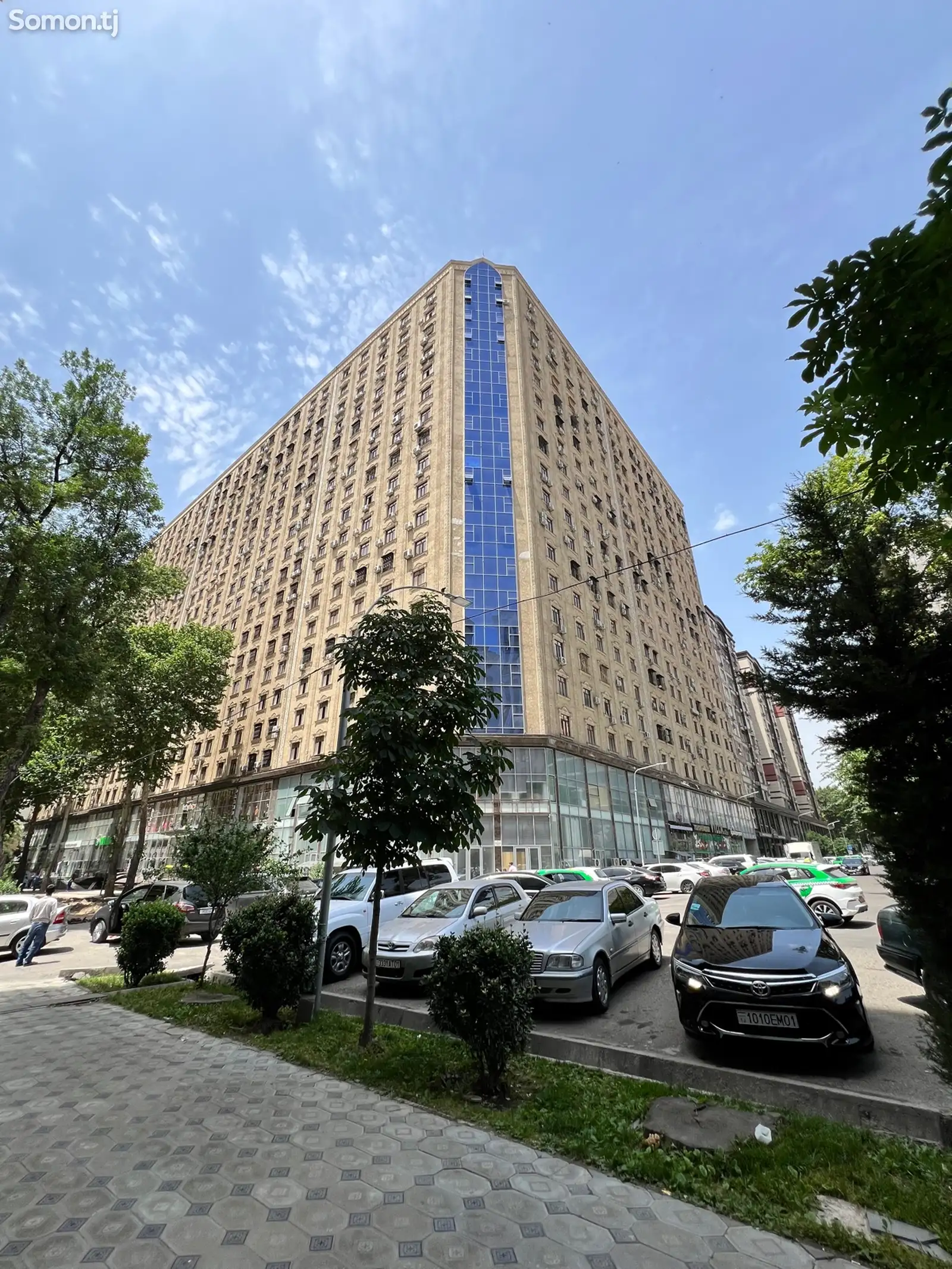 3-комн. квартира, 19 этаж, 126 м², Шохмансур-1