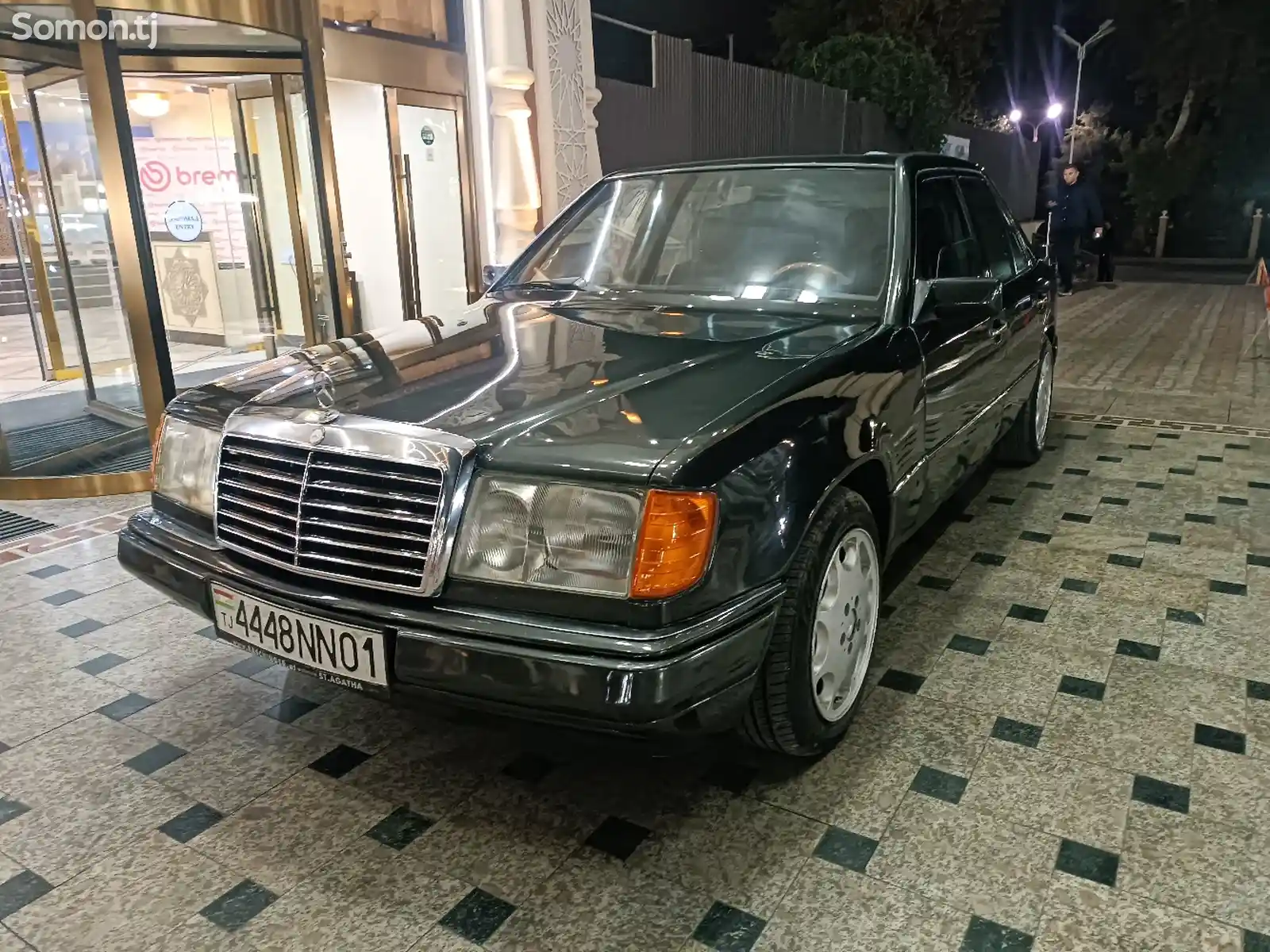 Mercedes-Benz W124, 1990-12