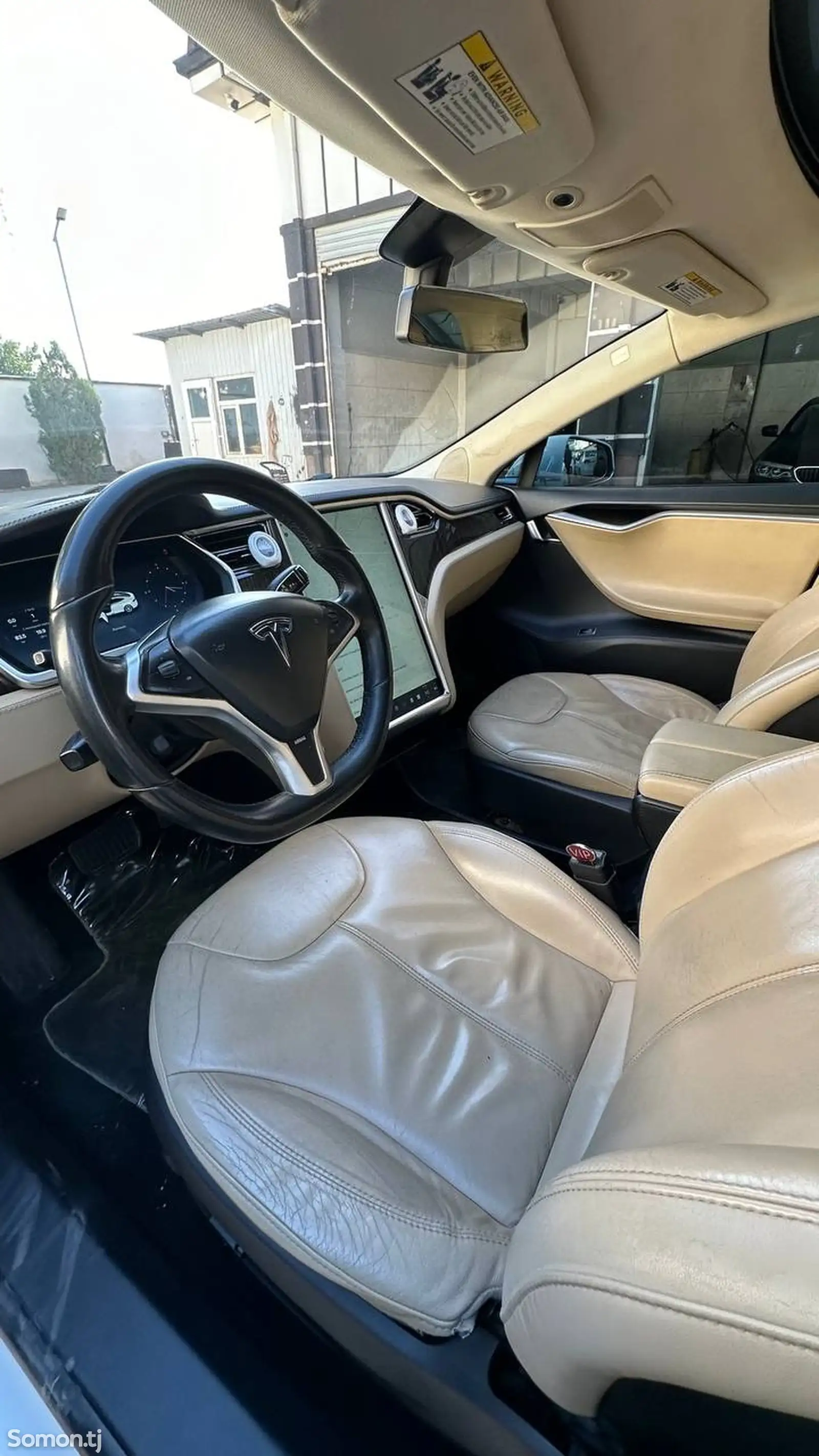 Tesla Model S, 2013-11