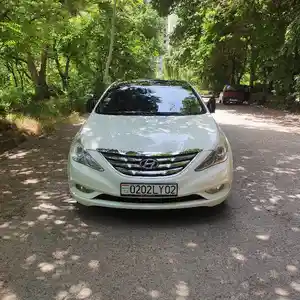 Hyundai Sonata, 2010