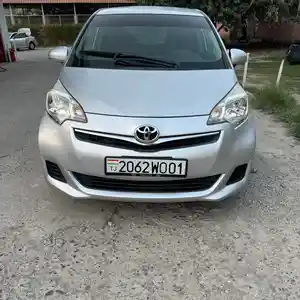 Toyota Vitz, 2011