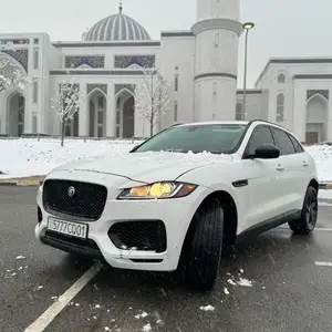 Легковые автомобили Jaguar, 2017