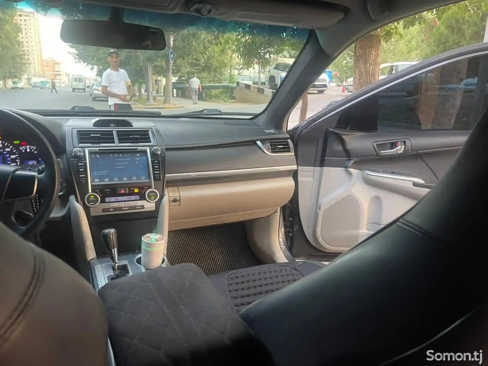 Toyota Camry, 2013-8